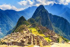 Machu Picchu, Peru © Stefano73/Shutterstock